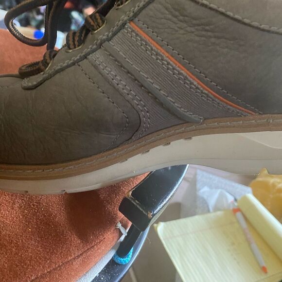 Clarks Men's size US 10 Wide Gray Casual Shoes with Ecco insoles - Picture 5 of 11